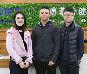 卡塔爾客戶來(lái)中國(guó)采購(gòu)商用健身房器械