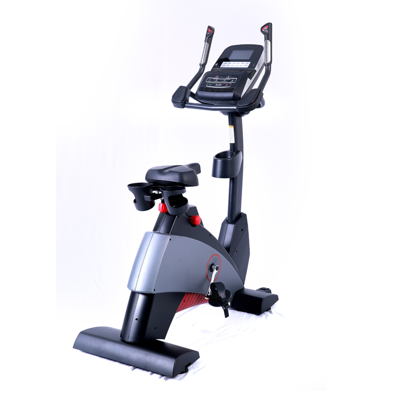 BCE-601 商用立式健身車