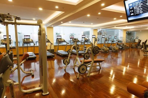 單位健身房應該配置哪些健身器材